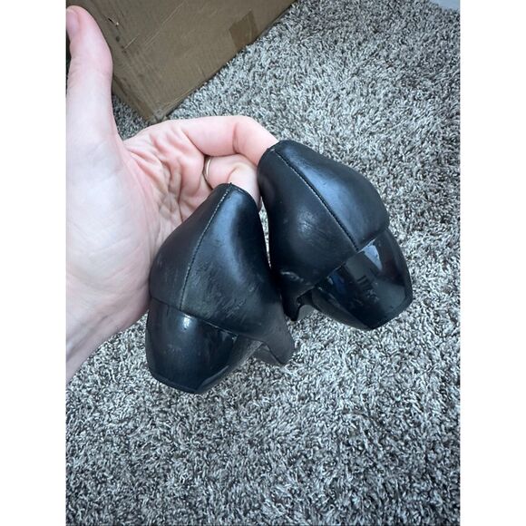 SALVATORE FERRAGAMO BLACK LEATHER GANCINI BUCKLE SHOES SIZE 9 B - Picture 7 of 10